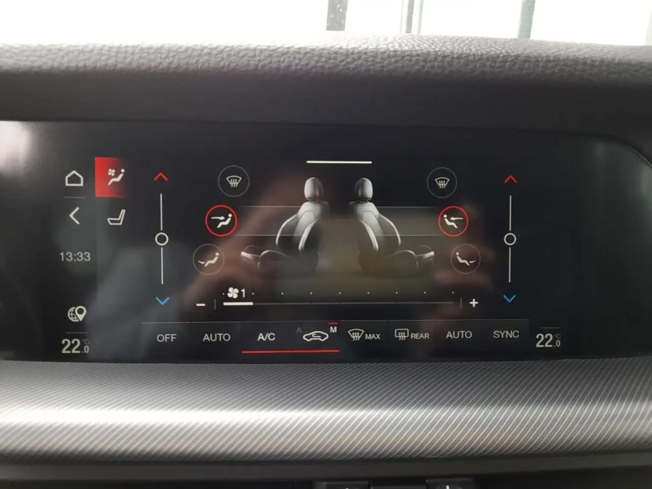 Alfa Romeo Stelvio 7