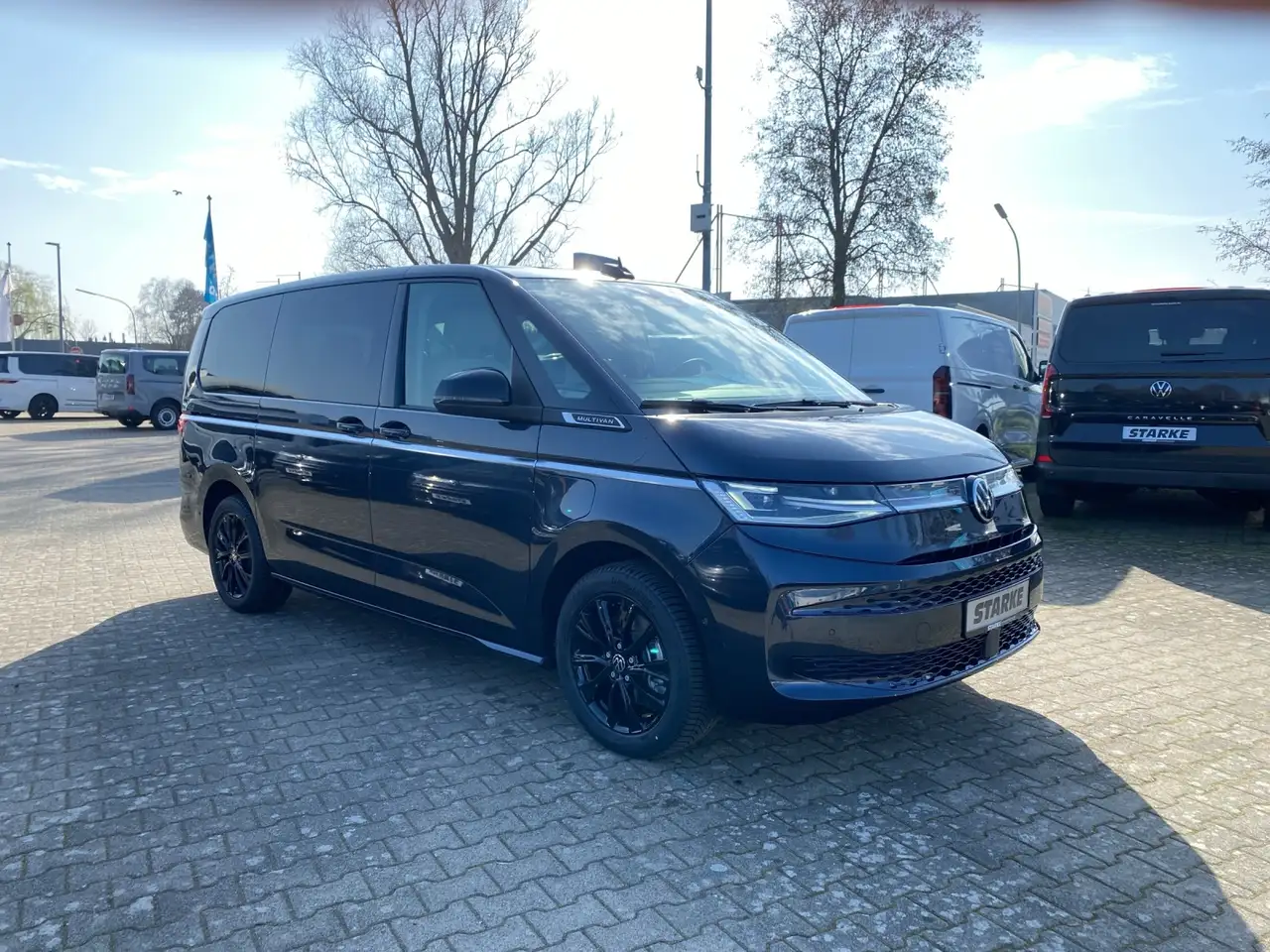 Volkswagen T7 Multivan 16