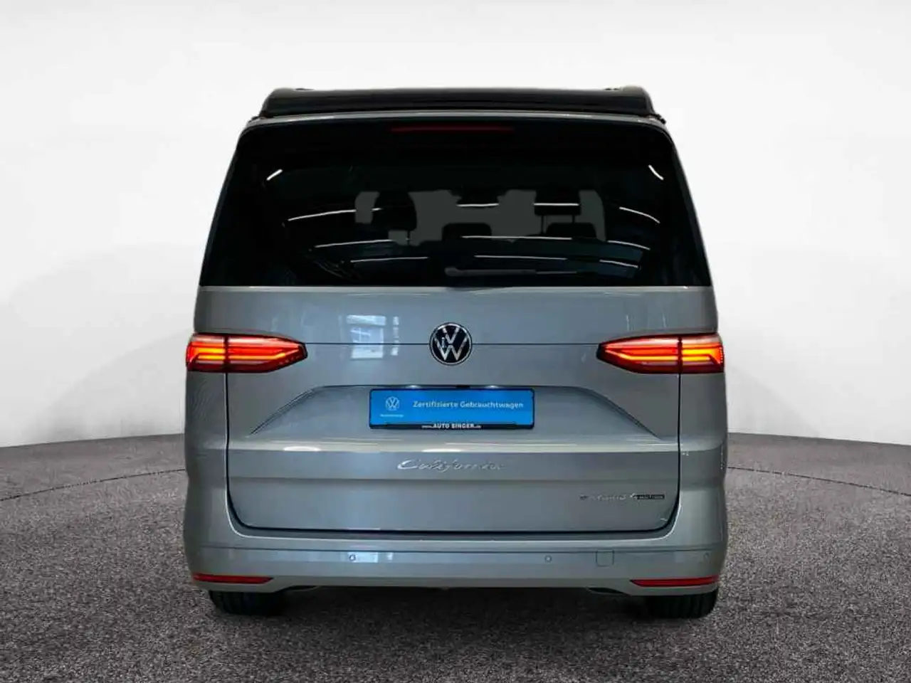 Volkswagen T7 California 8