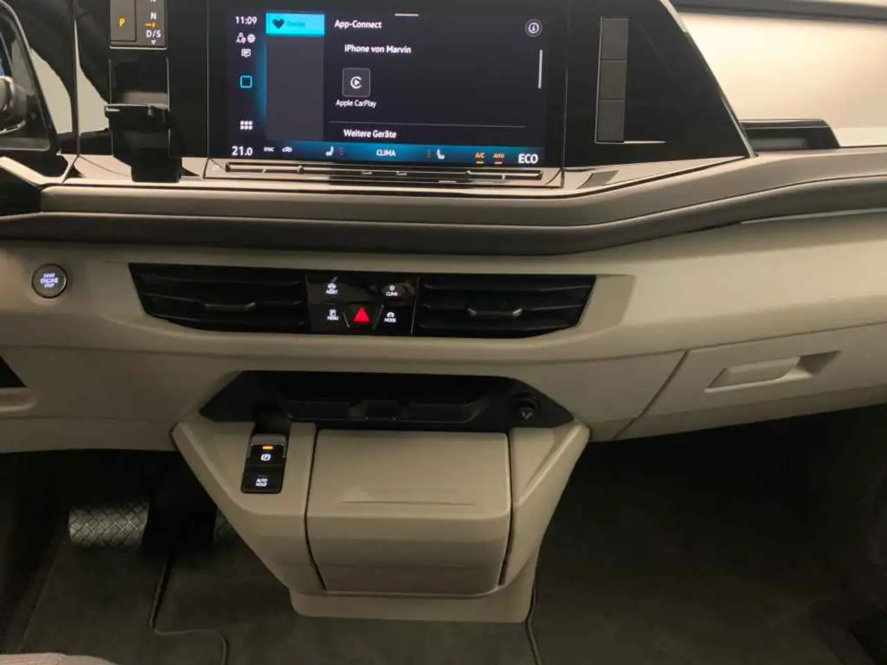 Volkswagen T7 California 15