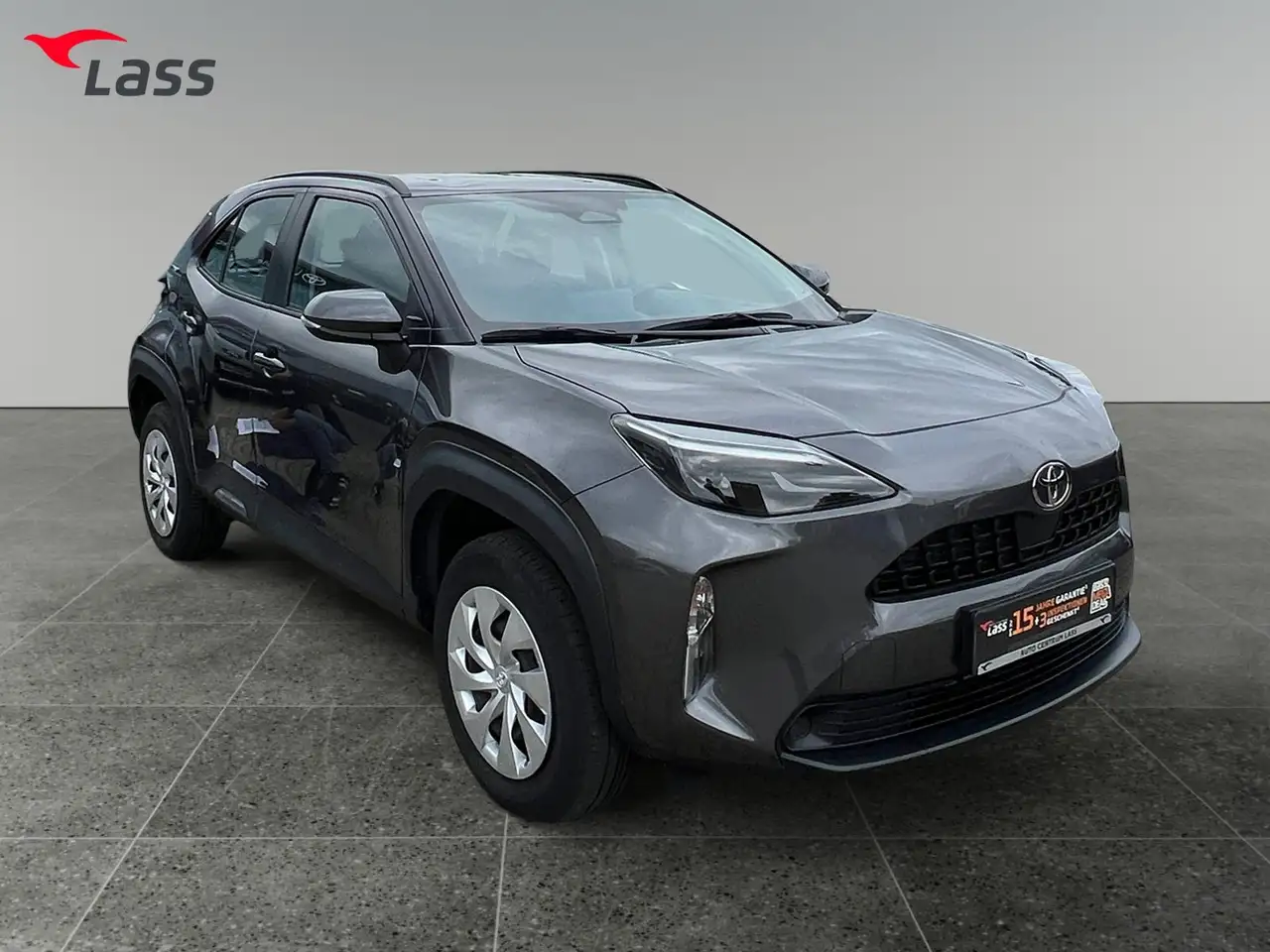 Toyota Yaris 8