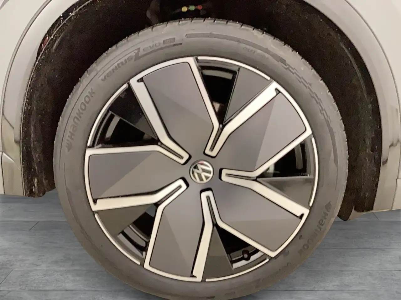 Volkswagen Tiguan 5