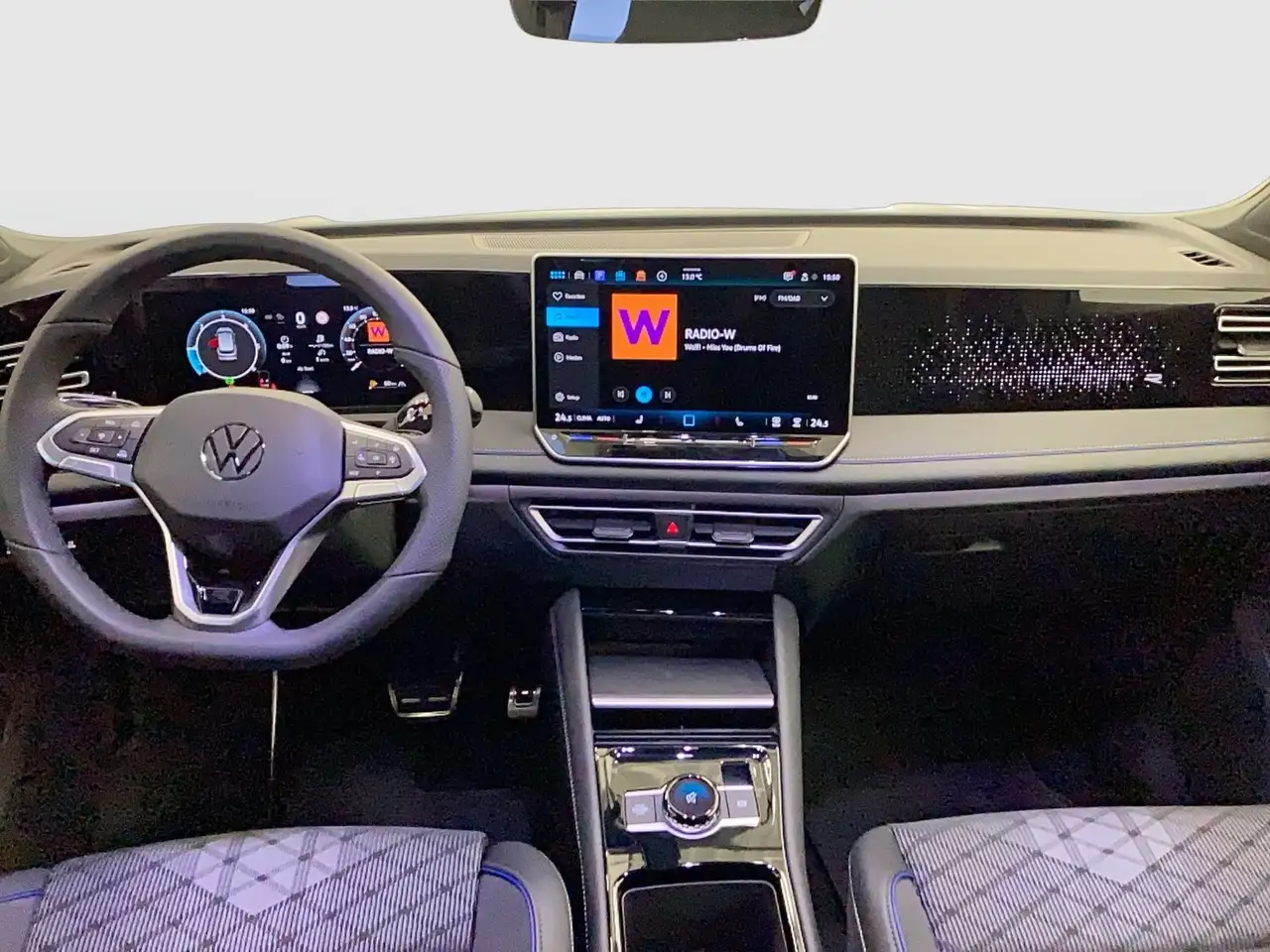 Volkswagen Tiguan 8