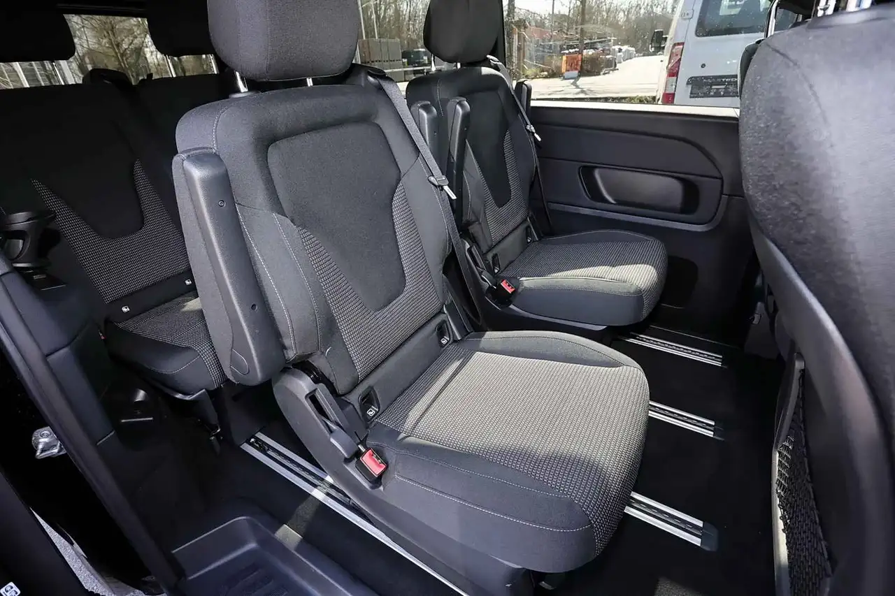 Mercedes-Benz V 250 7