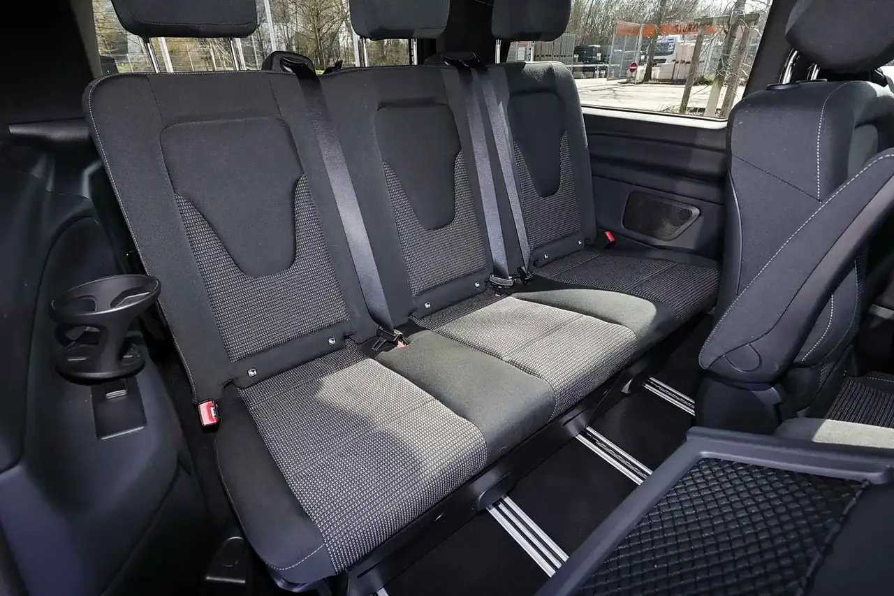Mercedes-Benz V 250 8
