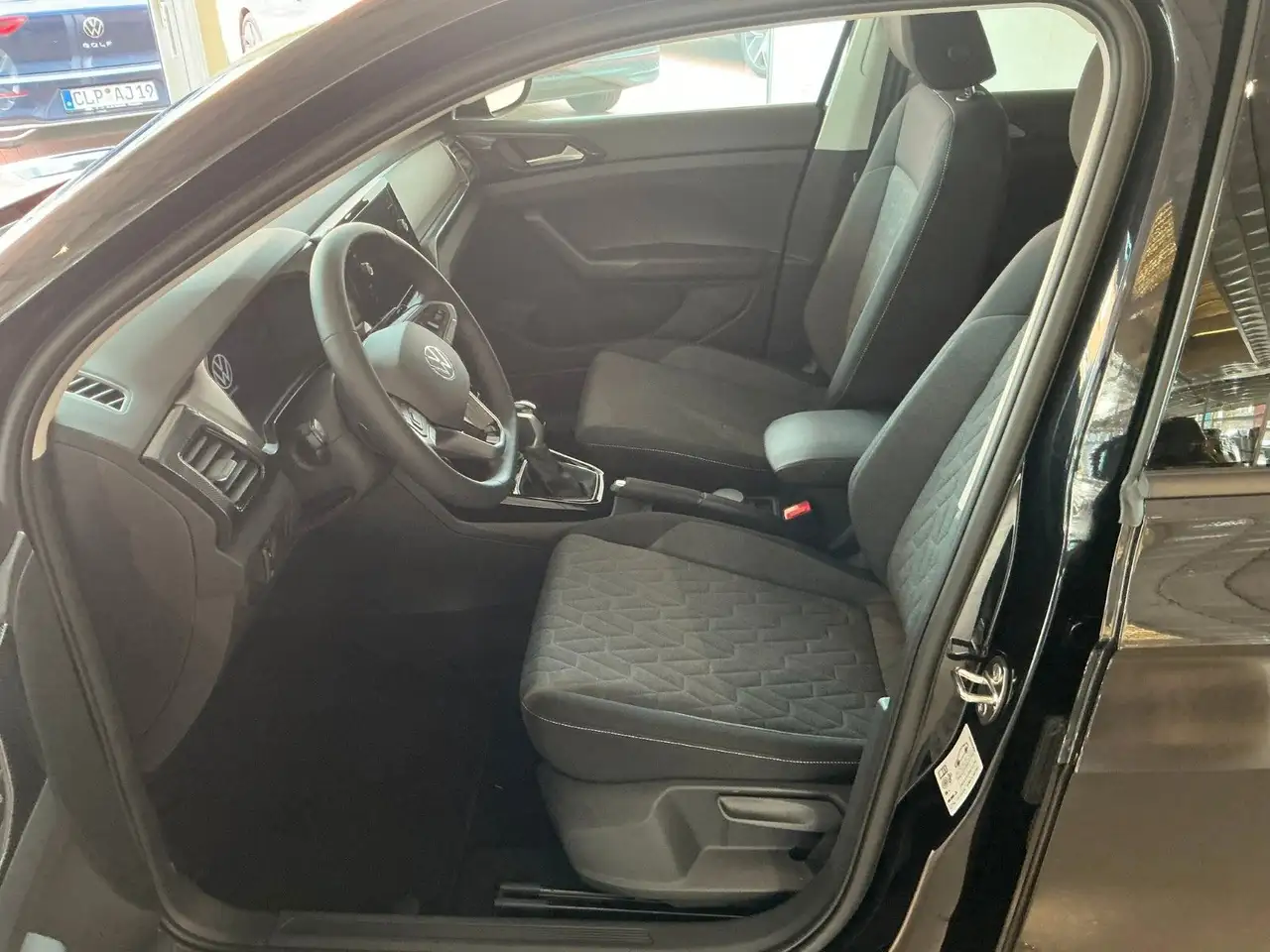 Volkswagen T-Cross 12