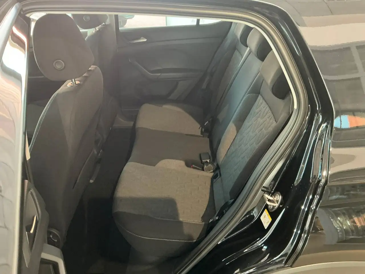 Volkswagen T-Cross 14