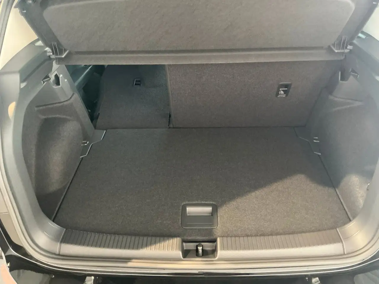 Volkswagen T-Cross 16