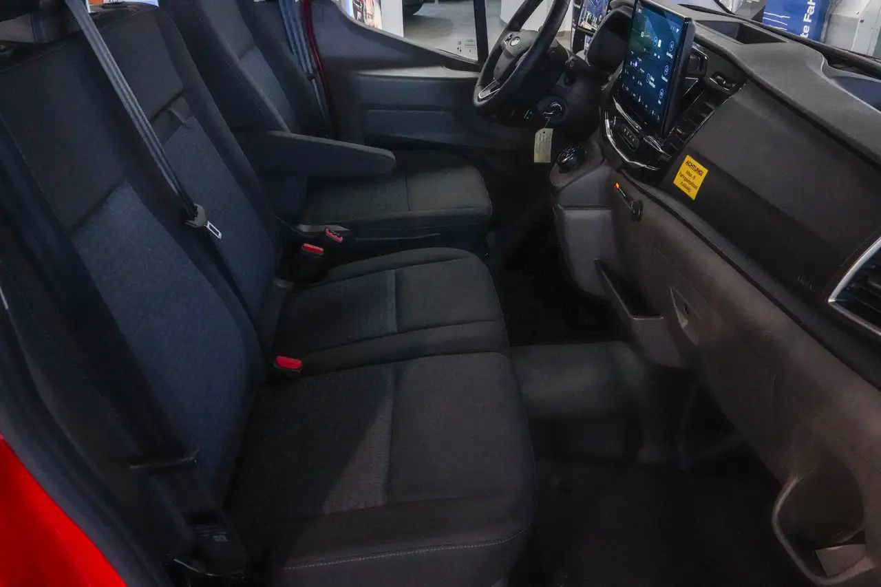 Ford Transit 7