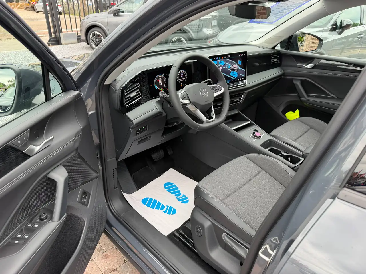Volkswagen Tiguan 7
