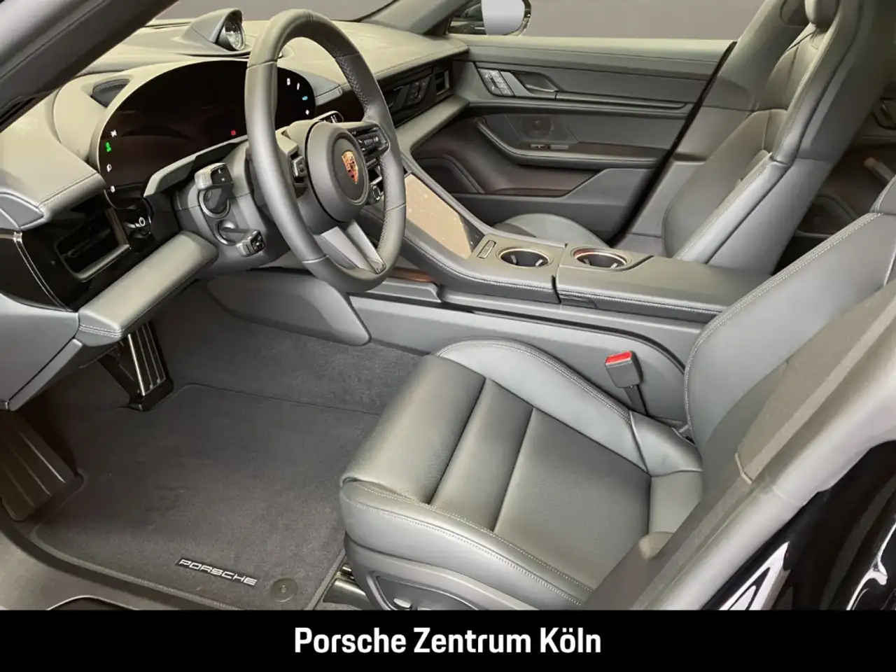 Porsche Taycan 4 13