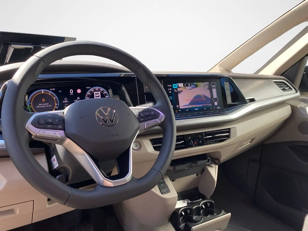 Volkswagen T7 California 8
