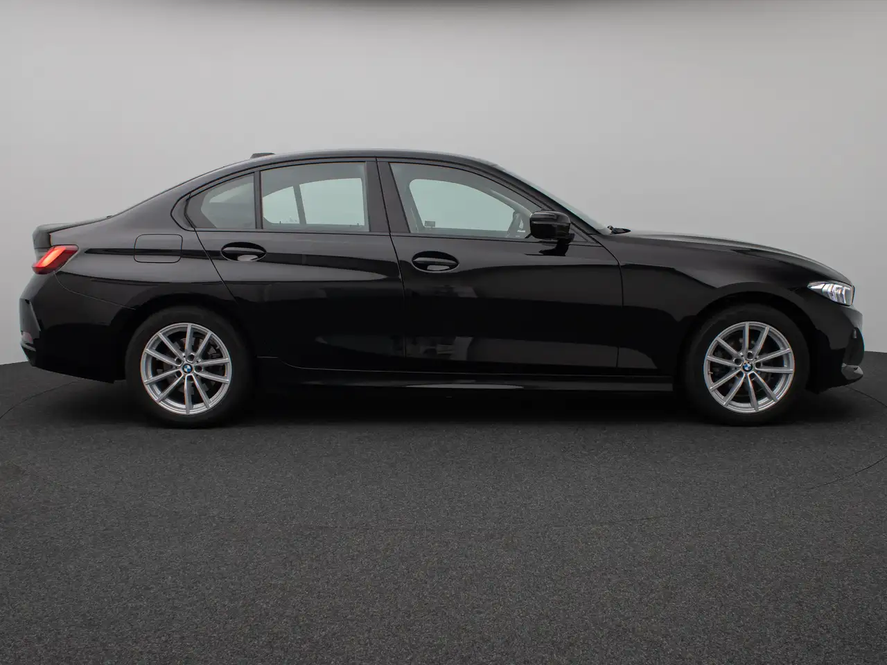 BMW 318 5