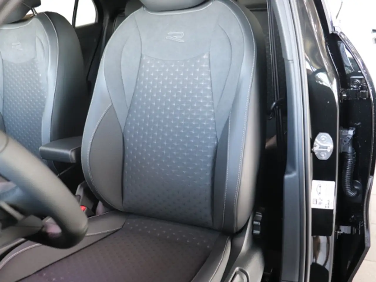 Volkswagen T-Roc 15