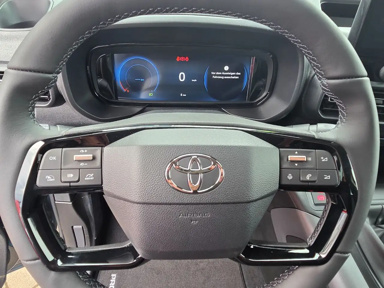 Toyota Proace 13