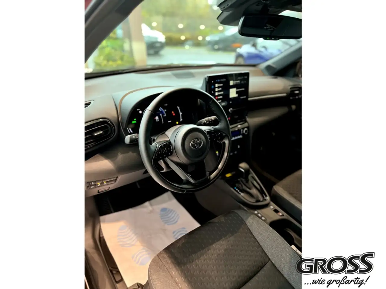 Toyota Yaris 12