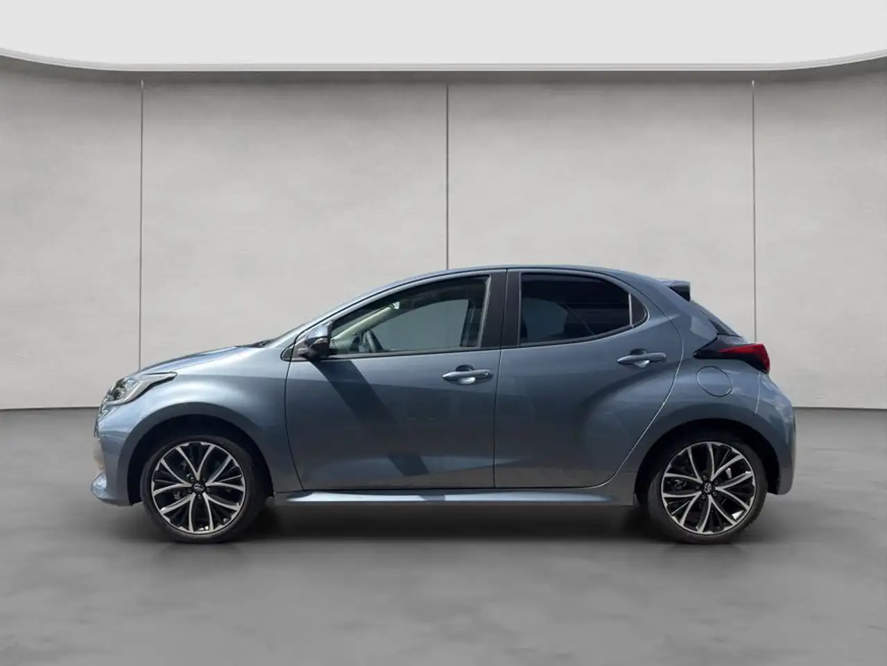 Toyota Yaris 2