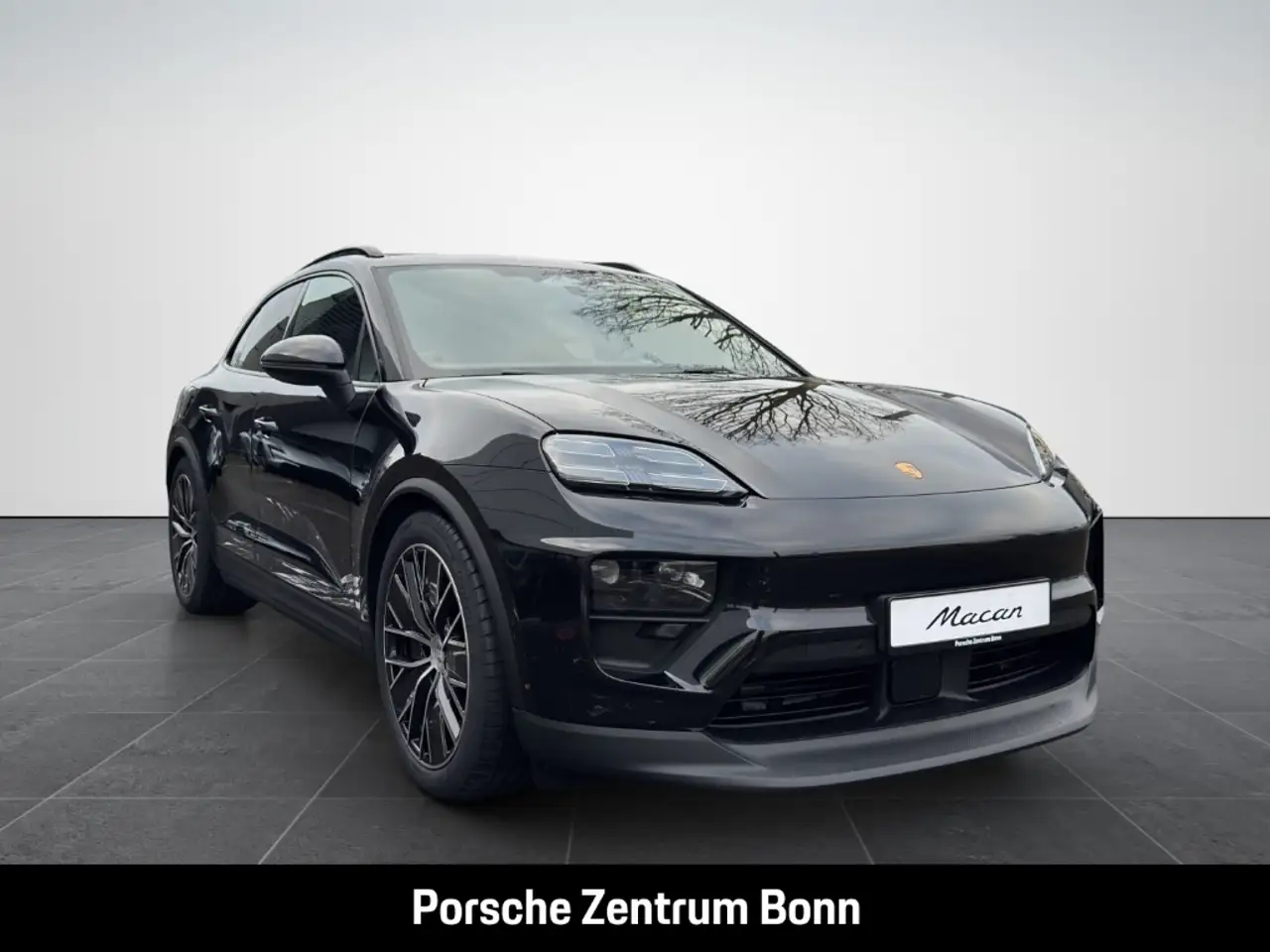 Porsche Macan 4 3
