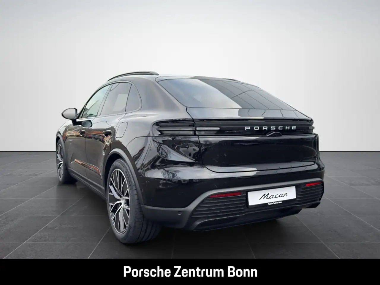 Porsche Macan 4 7