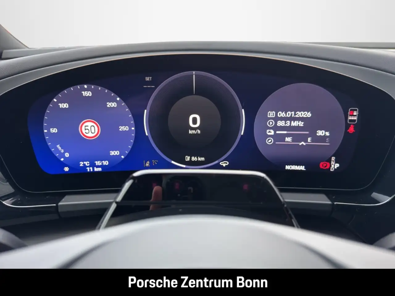 Porsche Macan 4 11