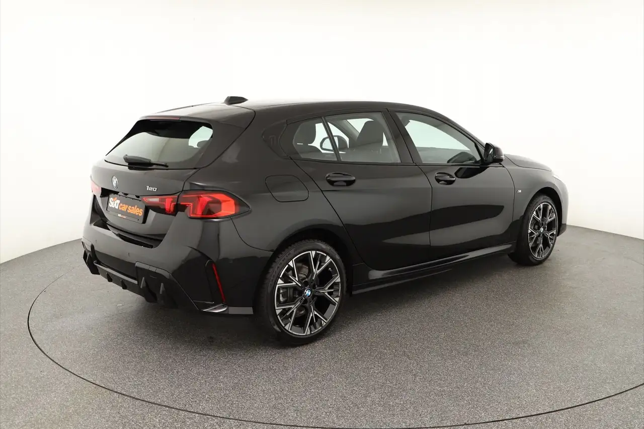 BMW 120 i 5