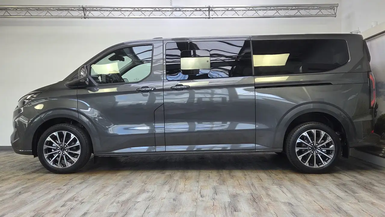 Ford Tourneo 3