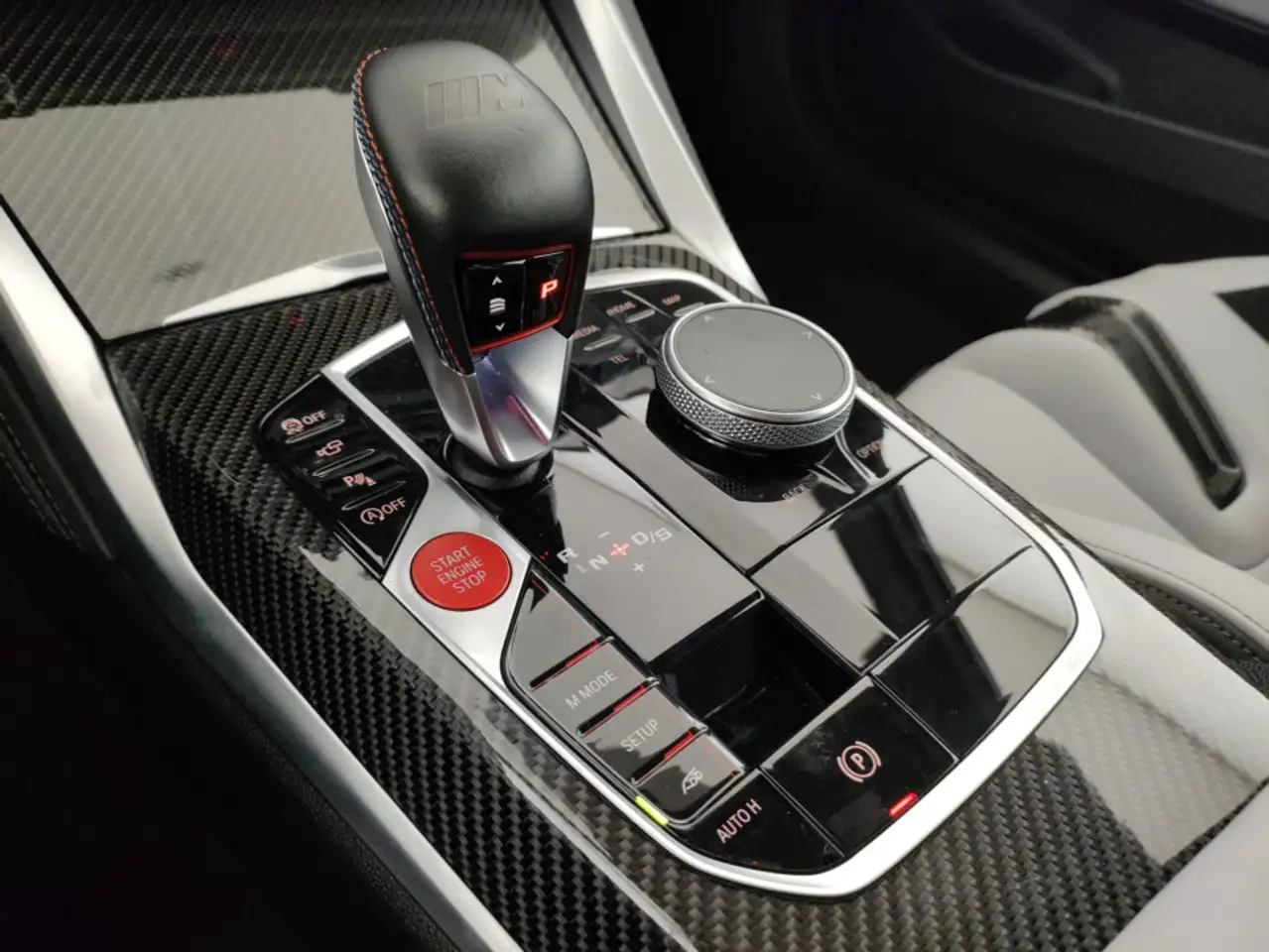 BMW M4 8