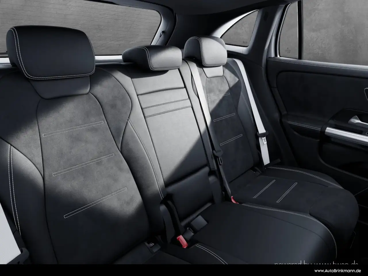 Mercedes-Benz GLA 250 11