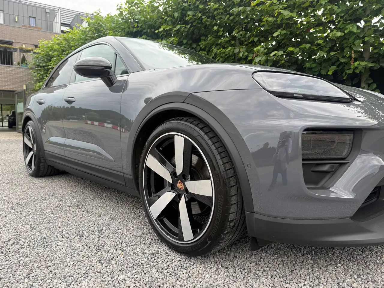 Porsche Macan 4 8