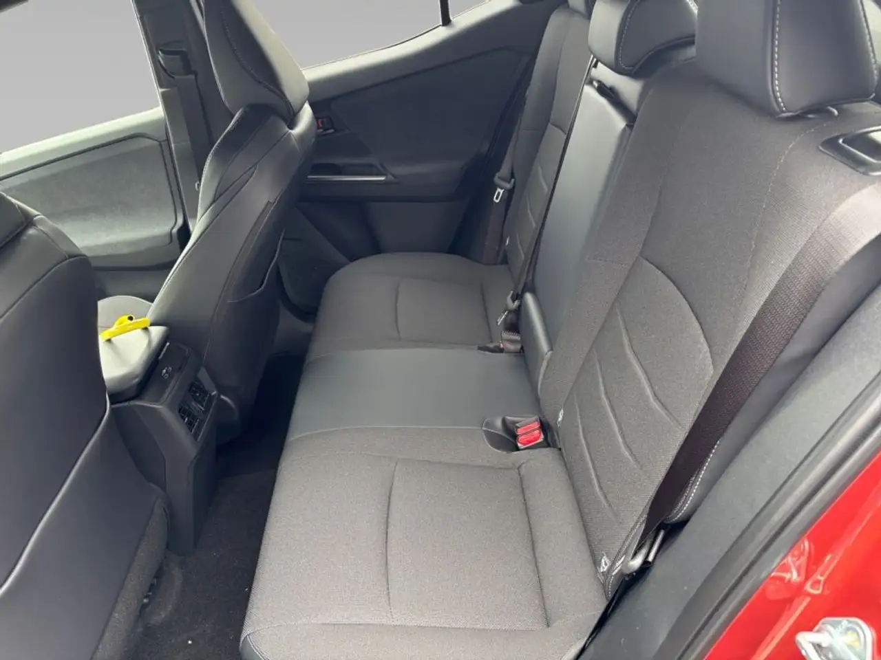 Toyota C-HR 10