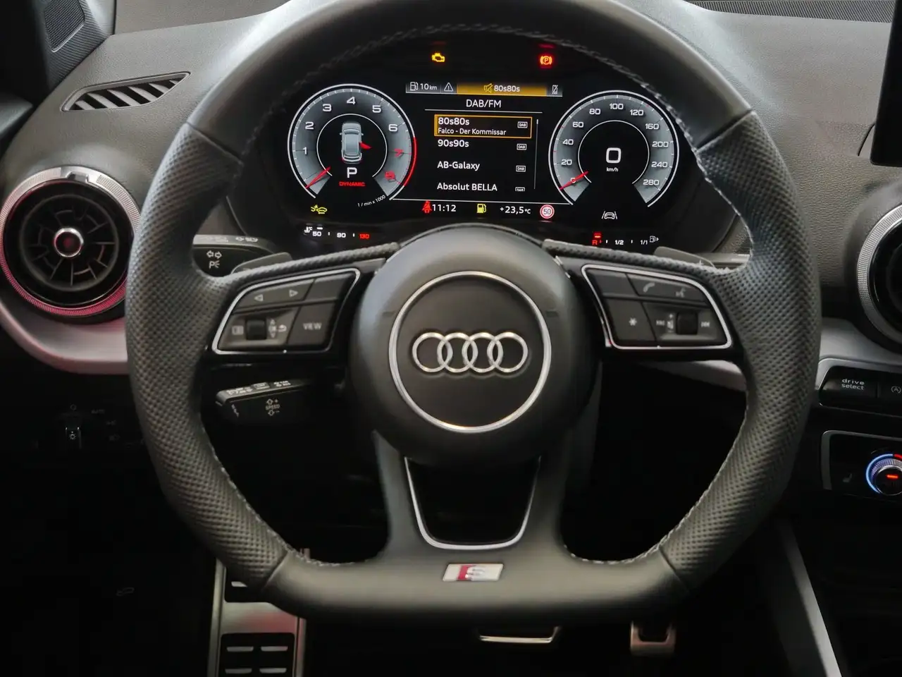 Audi Q2 35 9