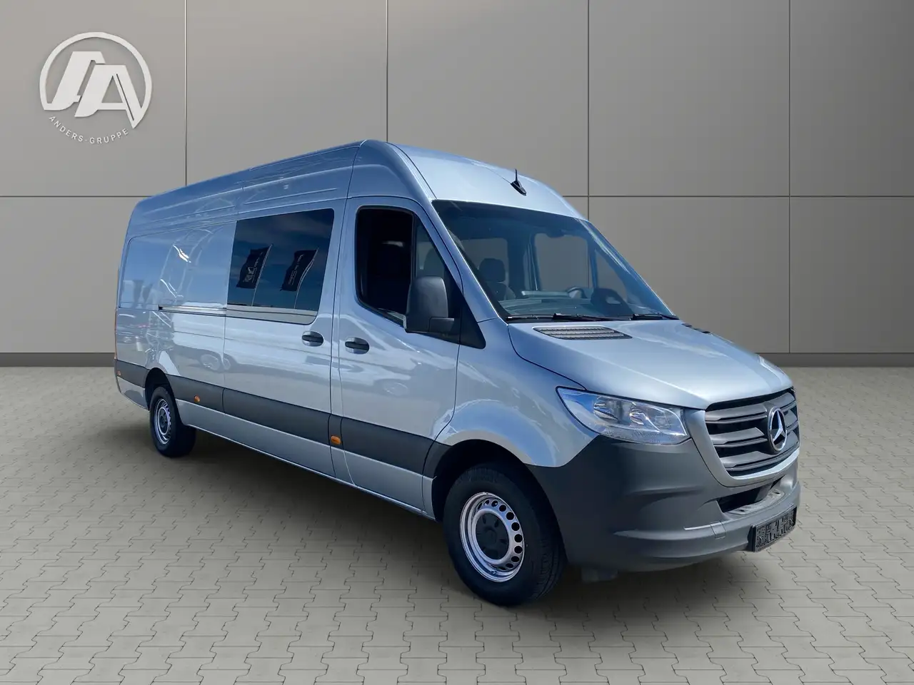 Mercedes-Benz Sprinter 317 3
