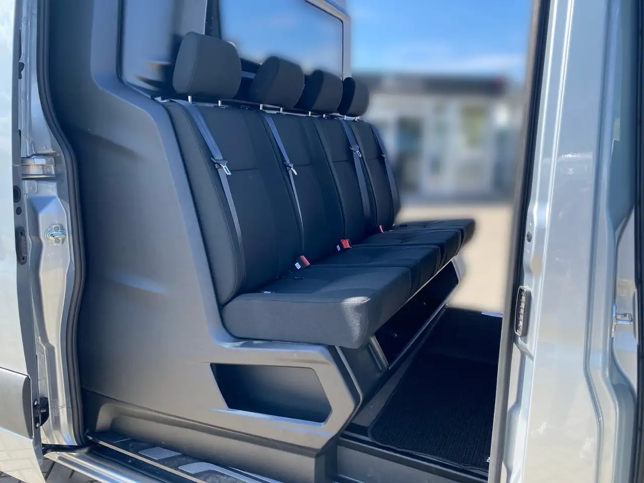 Mercedes-Benz Sprinter 317 13