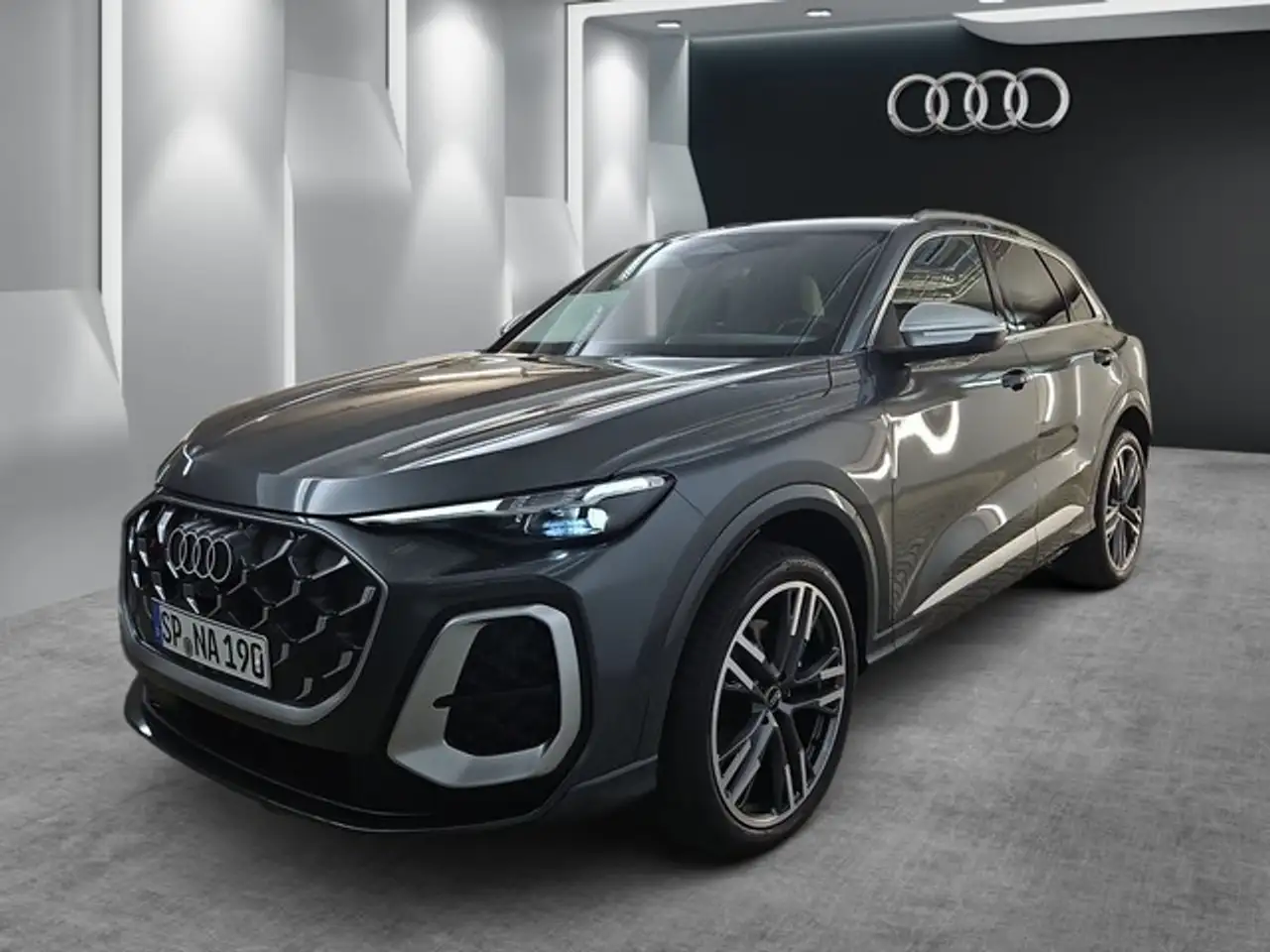 Audi SQ5 2