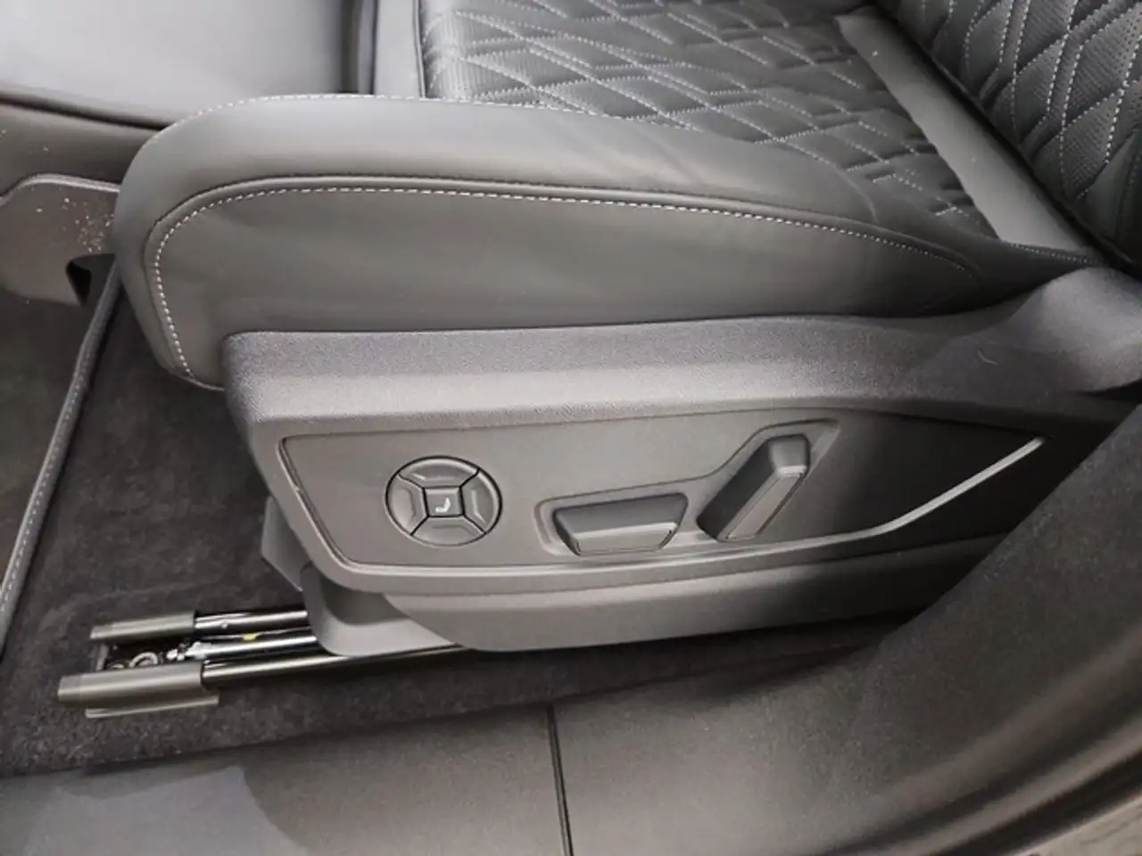 Audi SQ5 6