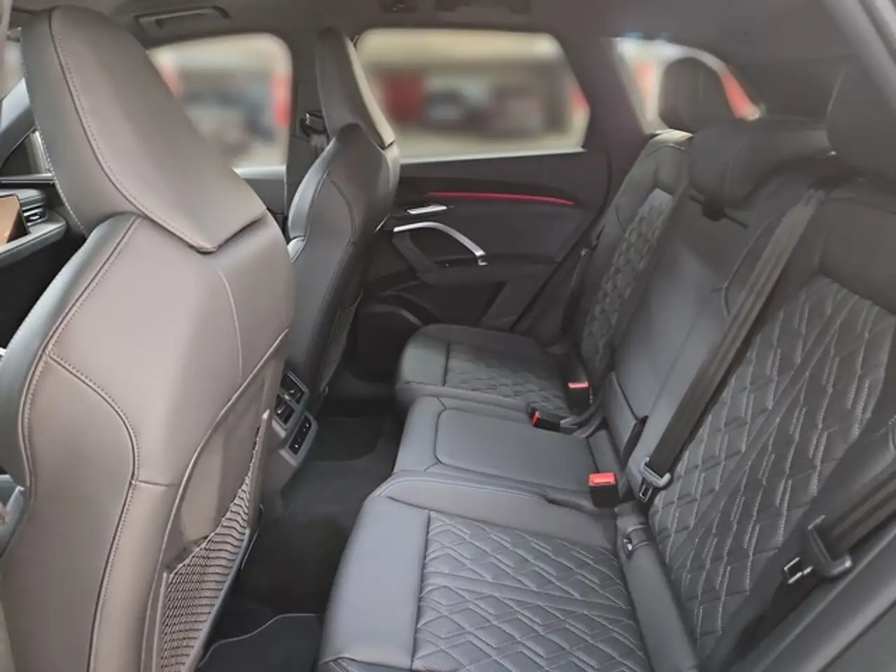 Audi SQ5 7