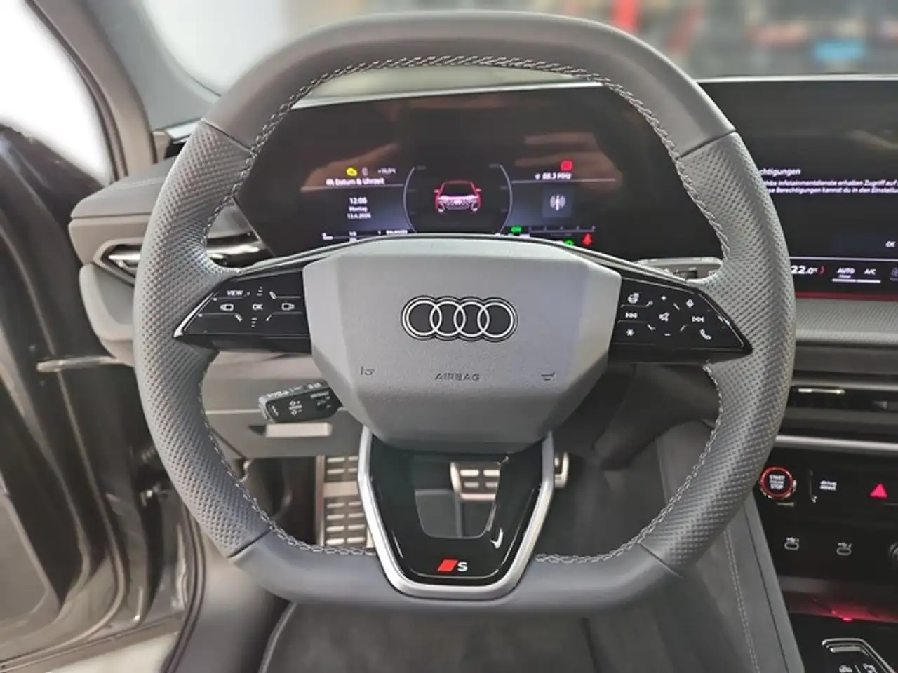 Audi SQ5 8