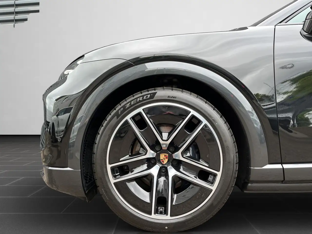 Porsche Cayenne 8