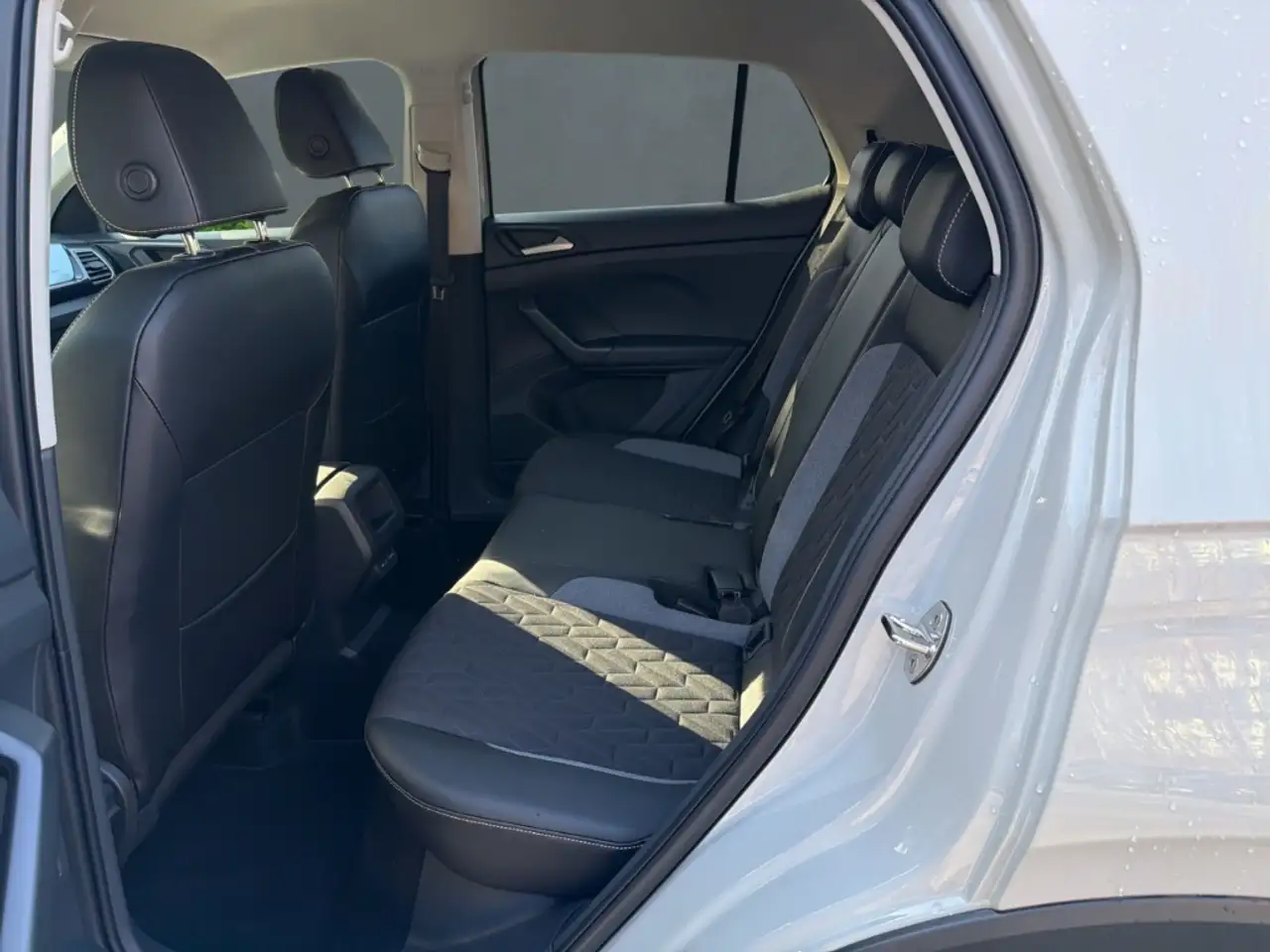 Volkswagen T-Cross 6