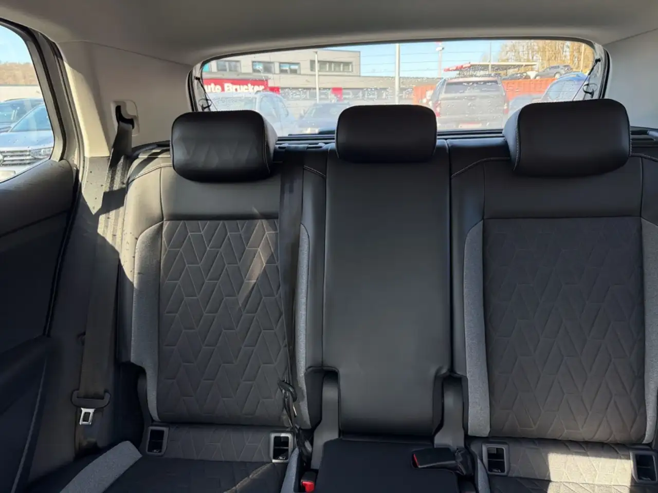 Volkswagen T-Cross 16