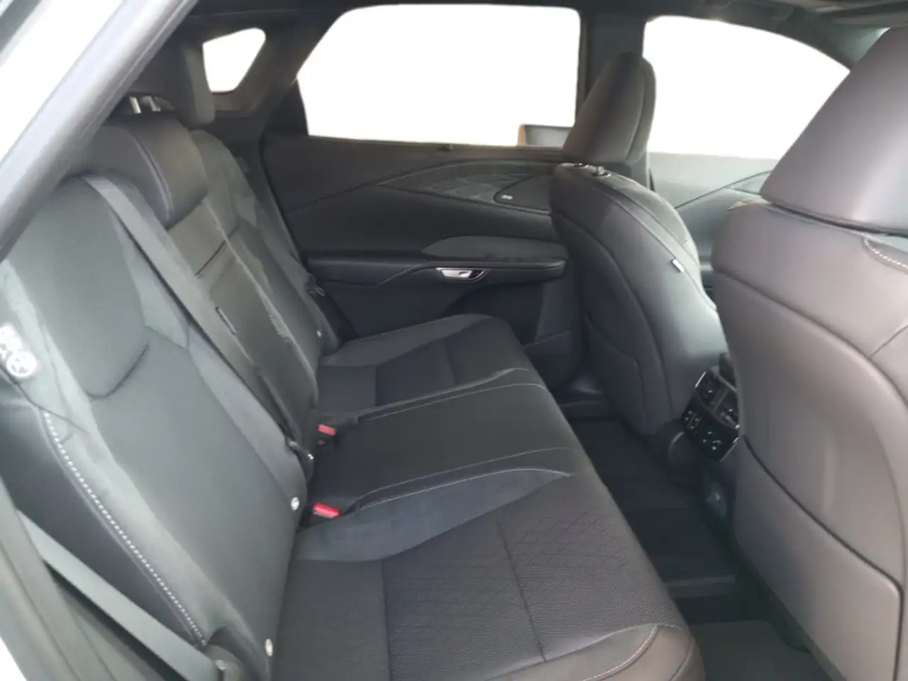 Lexus RX 15