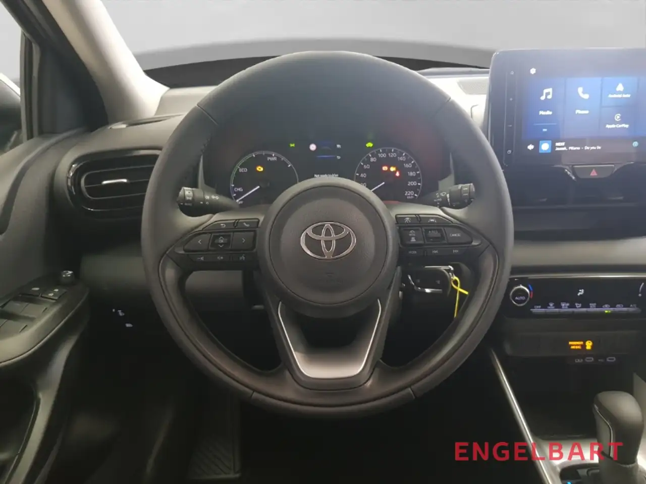 Toyota Yaris 8