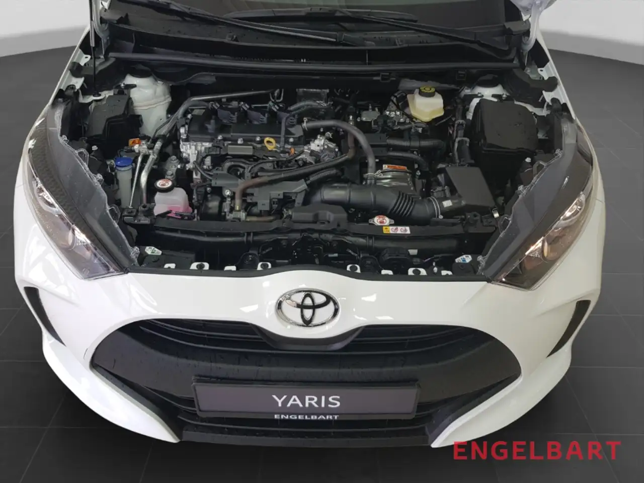 Toyota Yaris 14