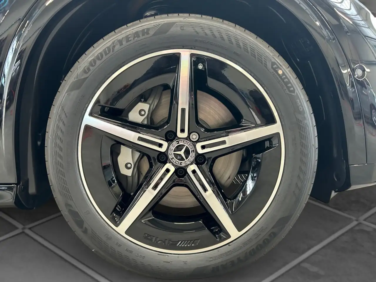Mercedes-Benz GLC 400 5