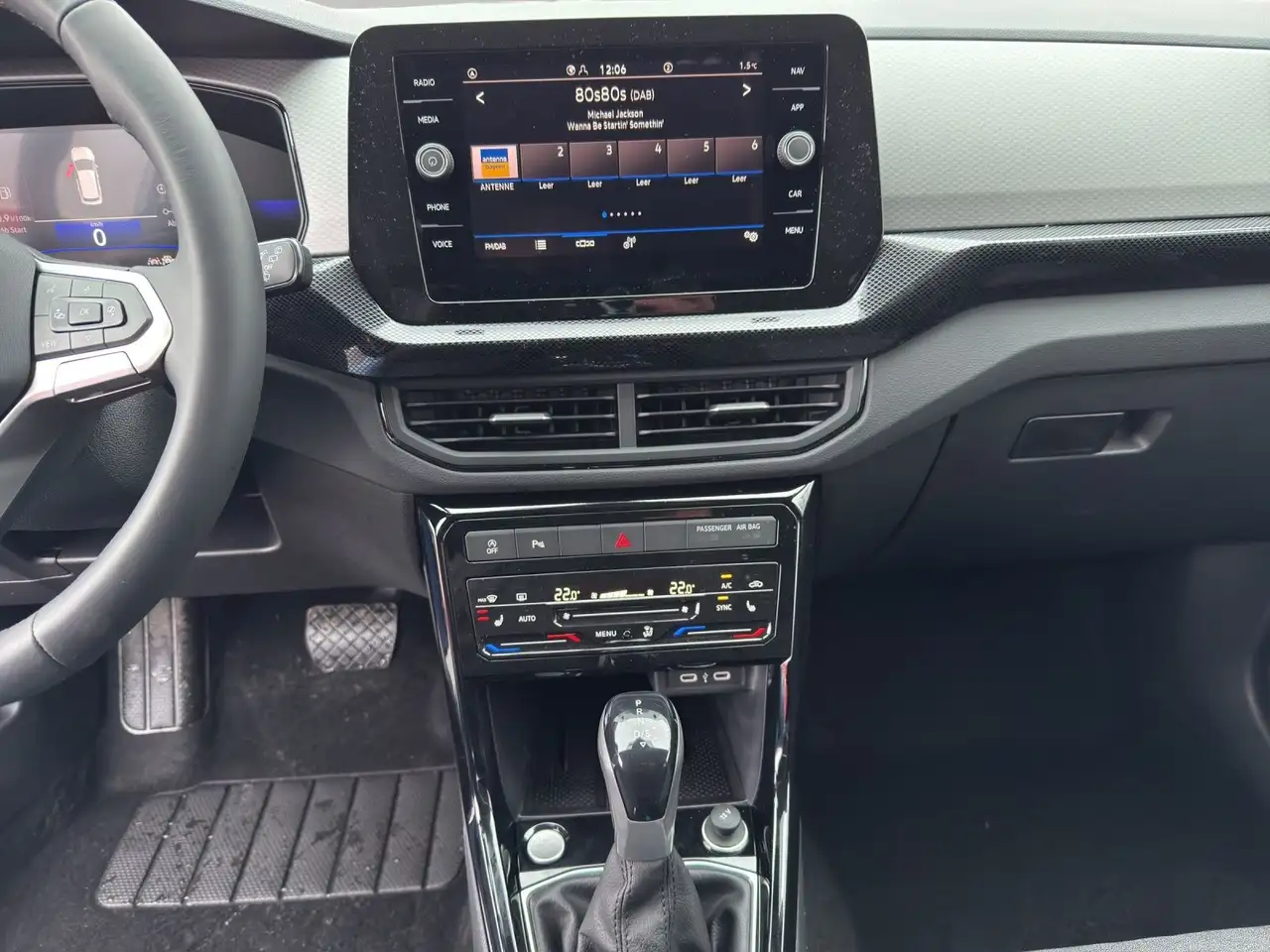 Volkswagen T-Cross 12