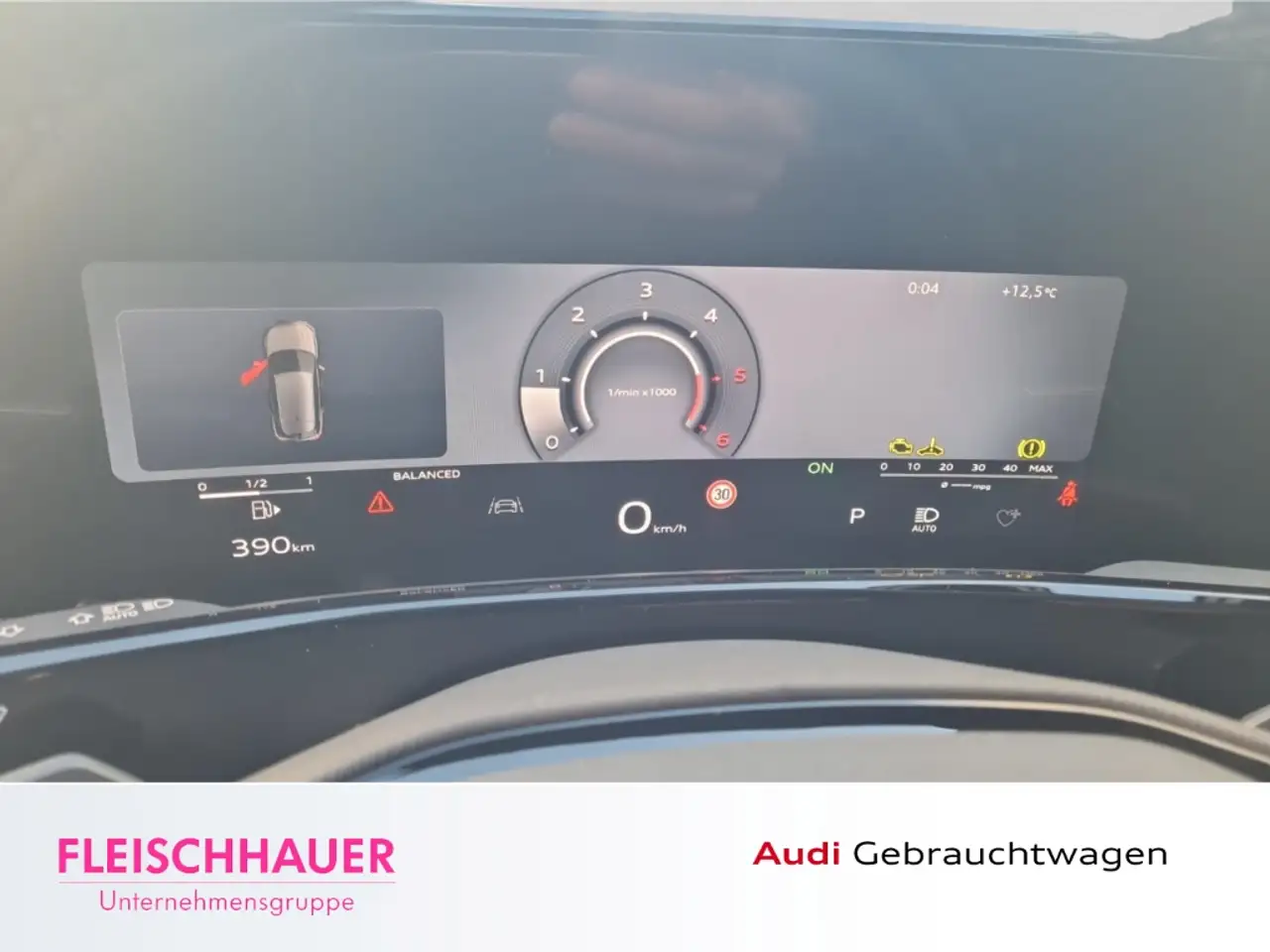 Audi Q3 8
