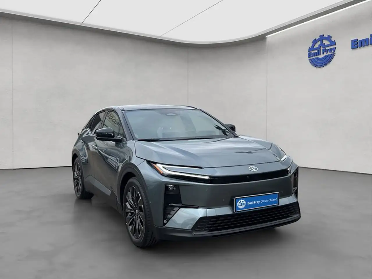 Toyota C-HR+ 9