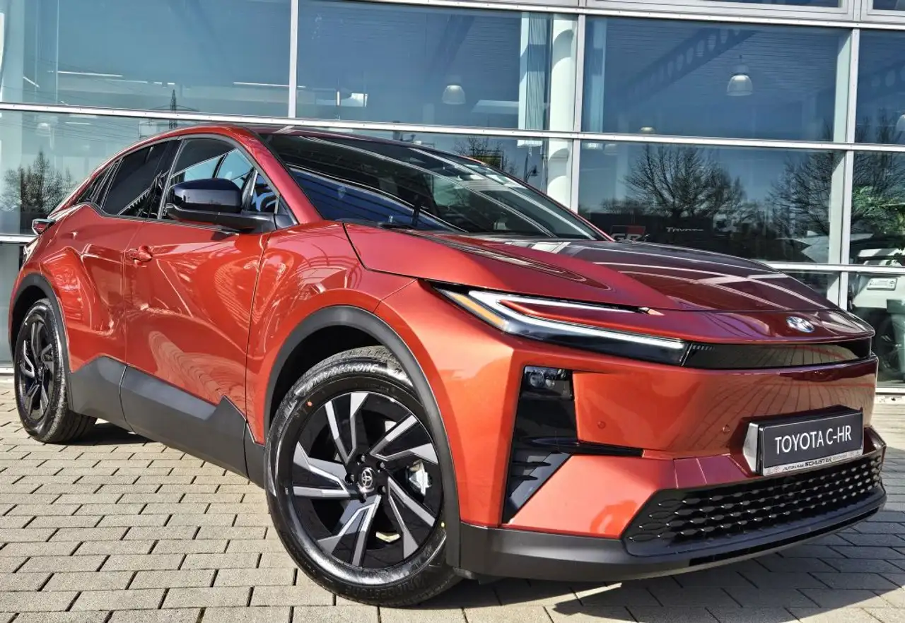 Toyota C-HR 2