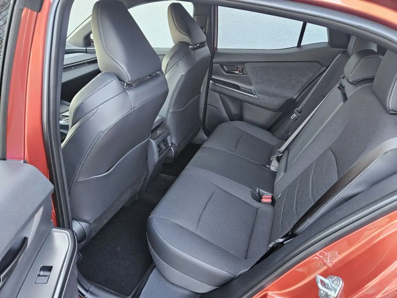 Toyota C-HR 6