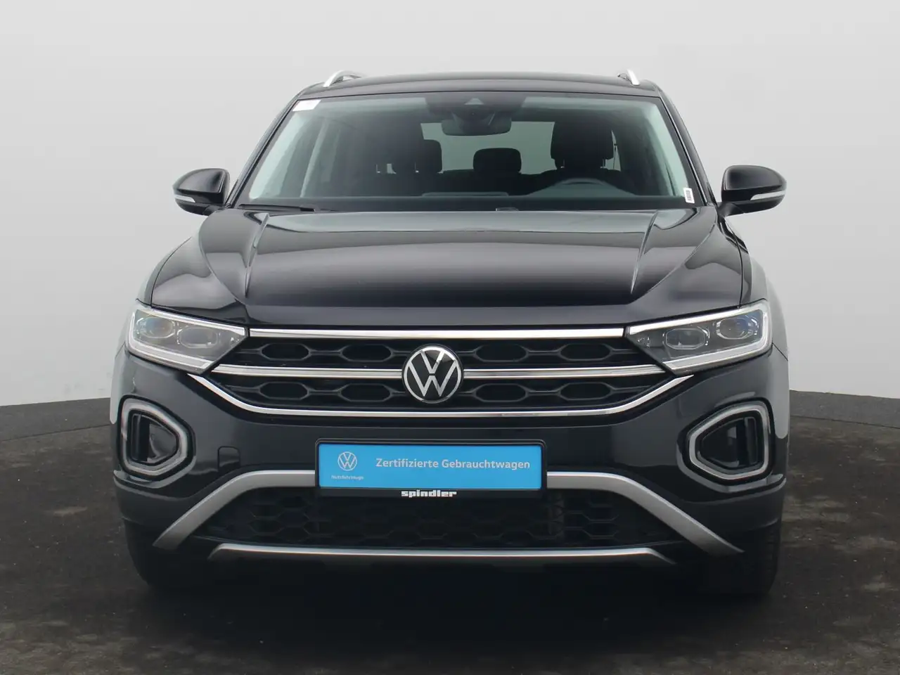 Volkswagen T-Roc 3
